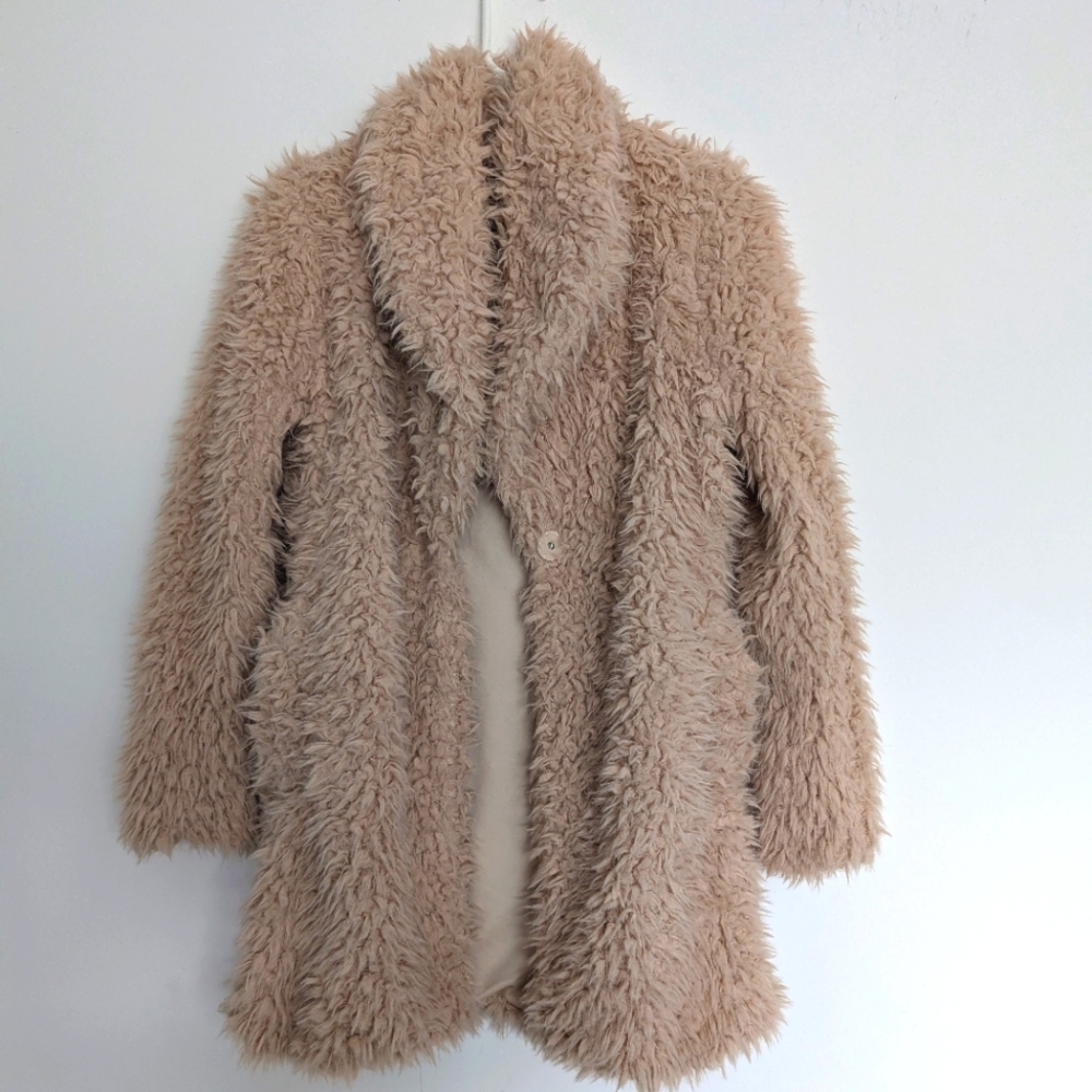 William B faux fur Coat